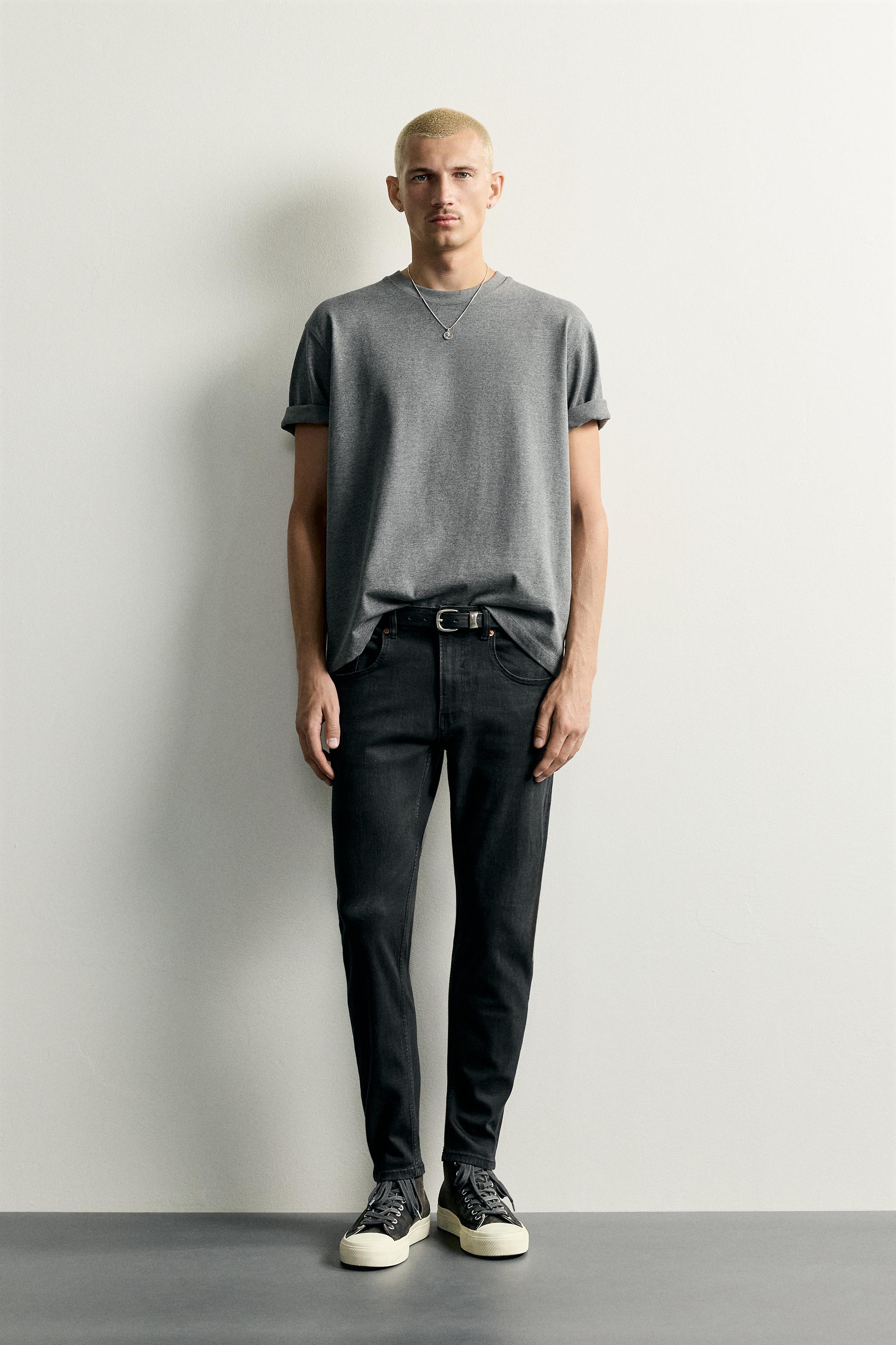 DISTRESSED SKINNY FIT JEANS
